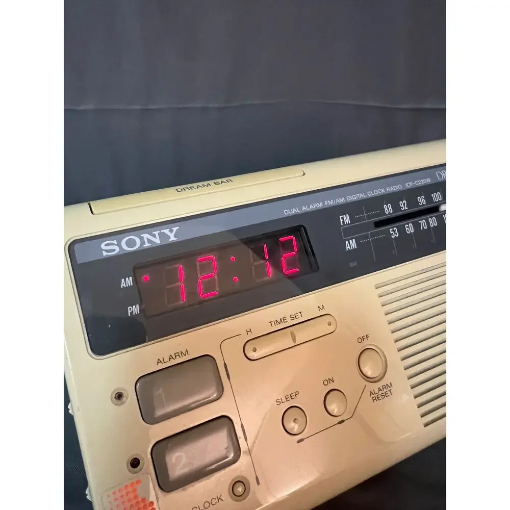 Vintage Sony Dream Machine Clock Radio Model C220W